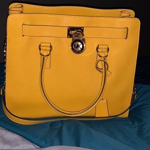 Authentic michael kors Hamilton Handbag with tags